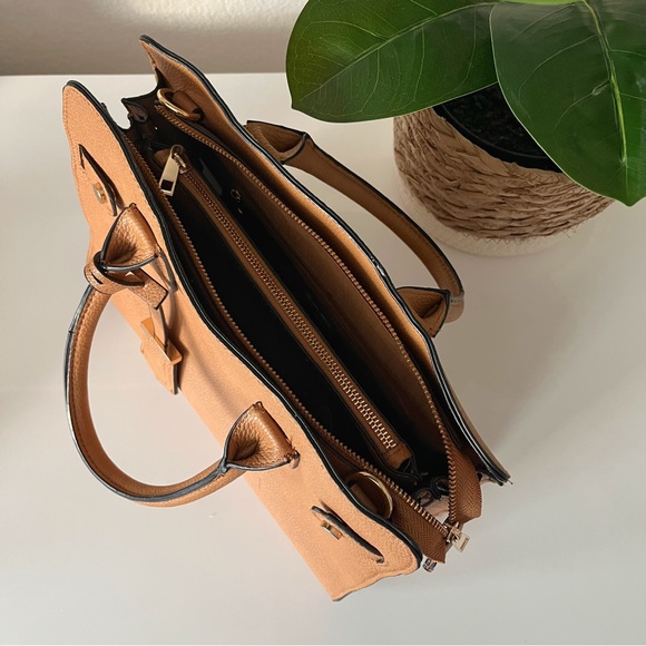 Camel Purse - Picture 6 of 11